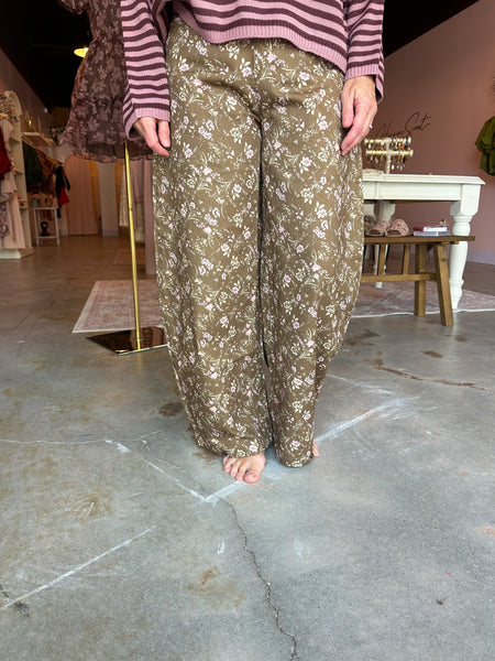 Secret Garden Floral Barrel Jeans