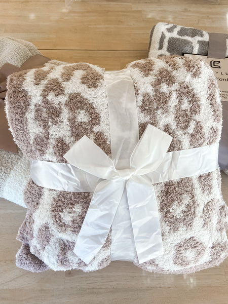 Luxurious Blanket (Tan Leopard)