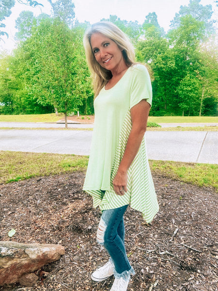 Mint for You Shark Hem Top